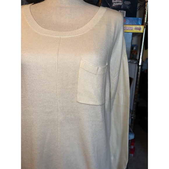 Women’s Natural Cream Daisy Fuentes Soft Touch Long Sleeve Sweater 🤍 - Picture 11 of 16